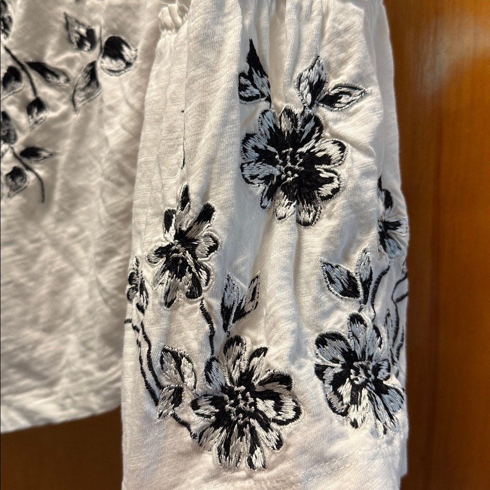Anthropologie Annie Embroidered Off-The-Shoulder Blouse - Size S - Picture 9 of 9